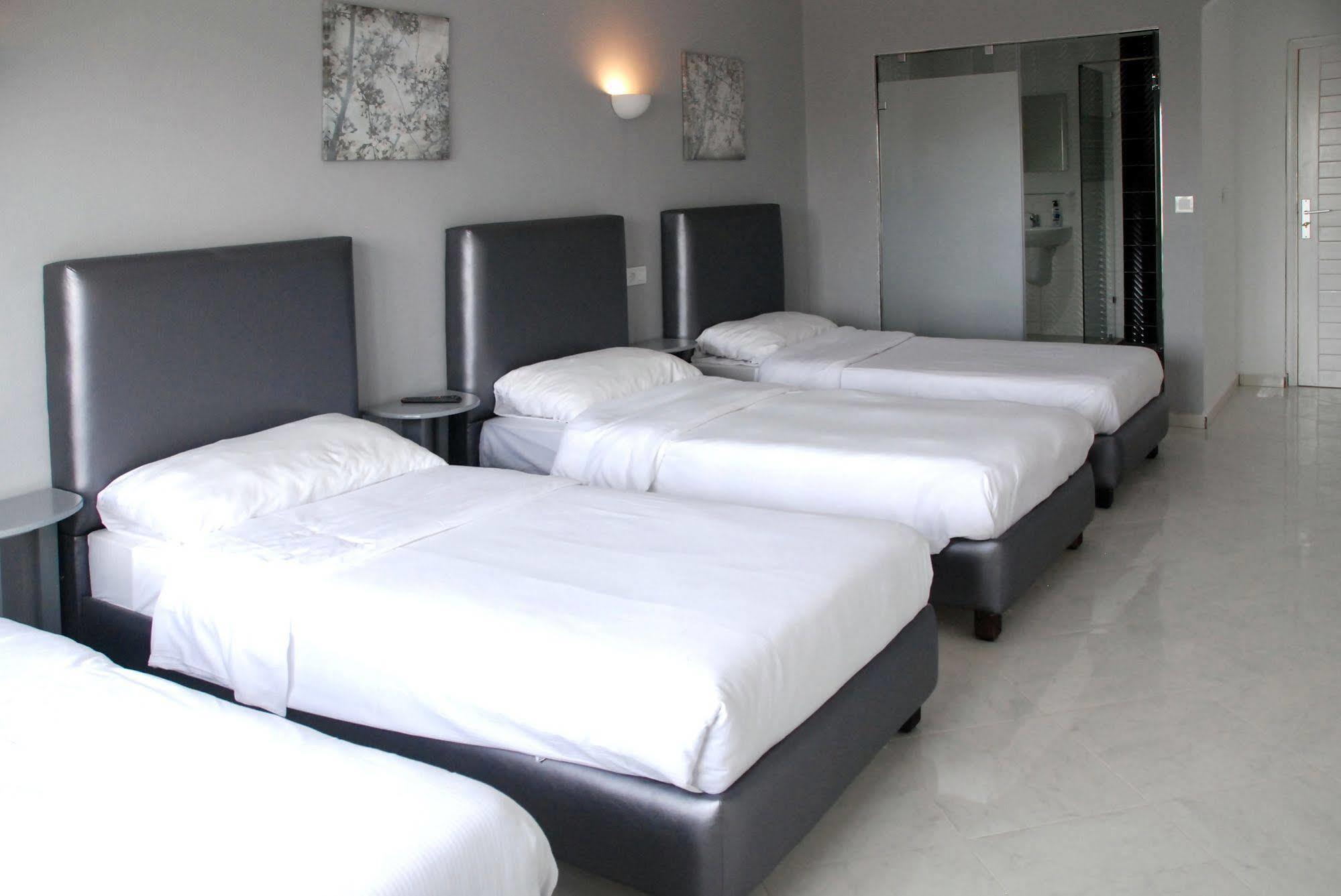 Azayla Hotel Asilah Buitenkant foto