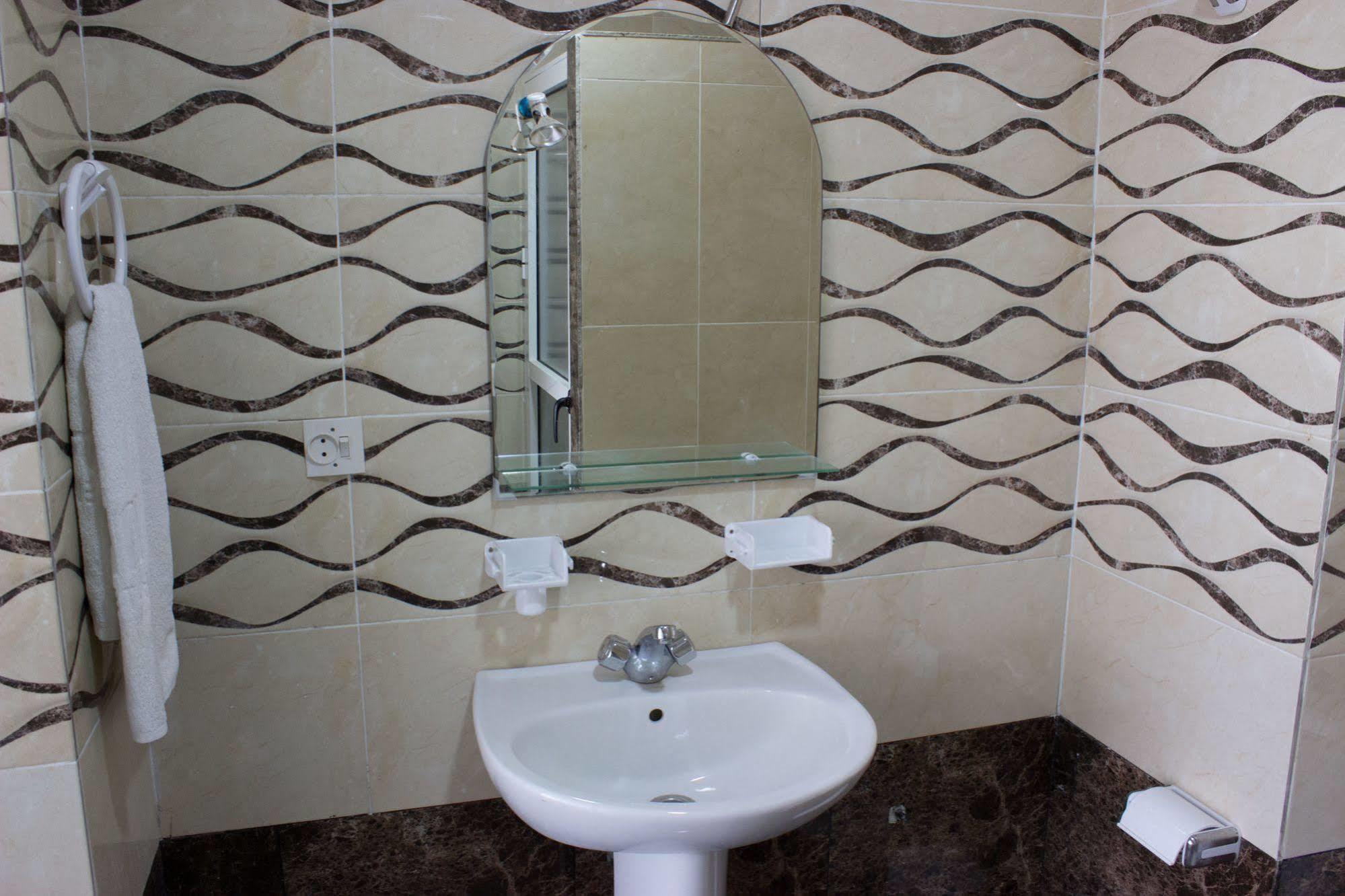 Azayla Hotel Asilah Buitenkant foto